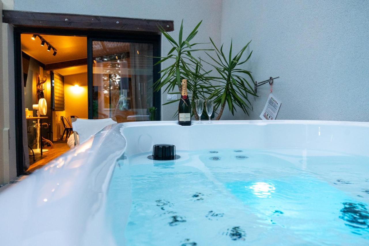 Yanna Lodge, Gite Classe 4 Etoiles Avec Spa Couvert Entierement Arrest Esterno foto